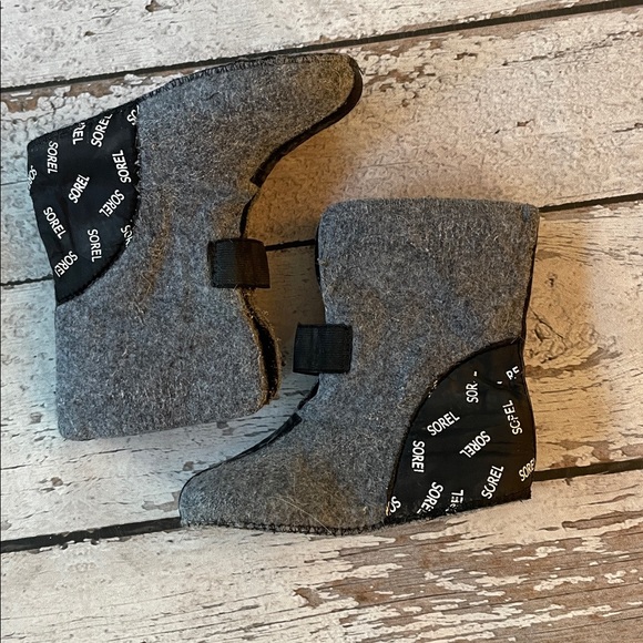 Kids Sorel Boots - Sz 10 - Picture 8 of 12